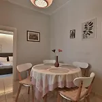 Niki's Garden House - A Beautiful 2 Bedroom House * Corfu (city)
