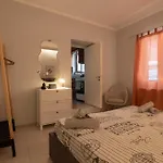 Σπίτι διακοπών Niki's Garden House - A Beautiful 2 Bedroom House