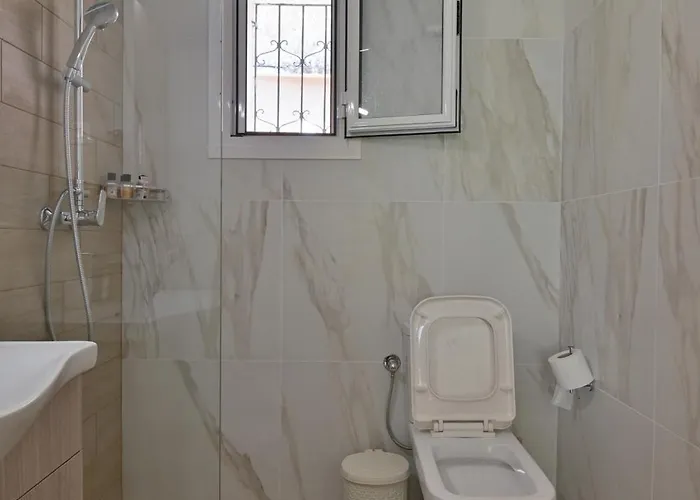 Сasa de vacaciones Niki's Garden House - A Beautiful 2 Bedroom House Corfu (city)