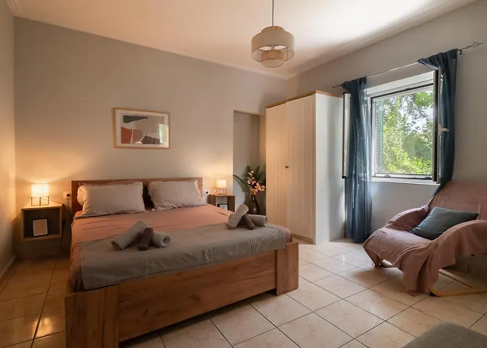 Niki's Garden House - A Beautiful 2 Bedroom House Semesterbostad Corfu (city)